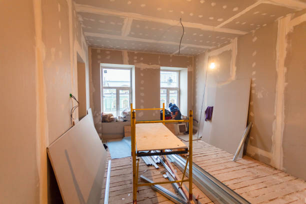 Best Water-Damaged Drywall Repair  in Greentown, IN